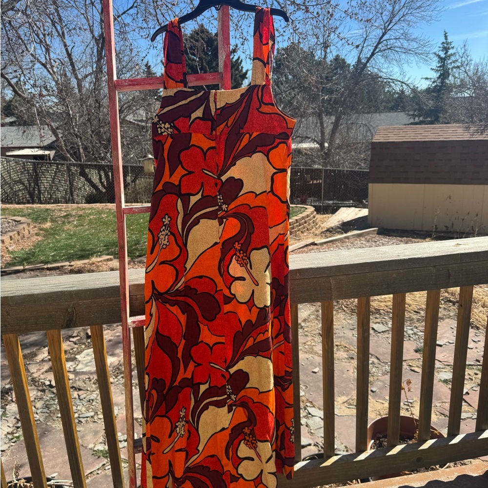 Vintage Floral Maxi Sundress in Orange and Red - Picture 2 of 4